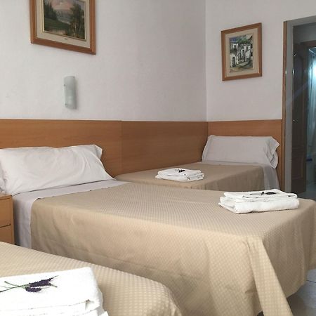 Hostal Lido Madrid Dış mekan fotoğraf